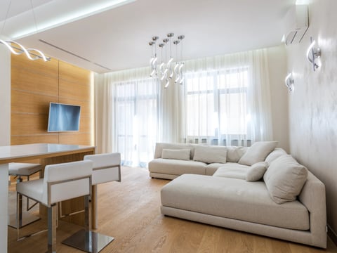 Home staging e fotografia immobiliare premium — Allestimento, twilight e drone